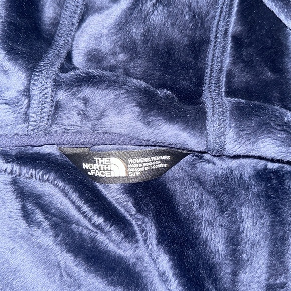 NWT Northface Women’s Zip-up - Picture 13 of 13